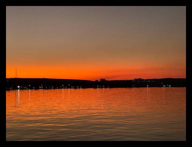 8 BEDROOM HOUSE FOR SALE IN VAN RIEBEECK PARK